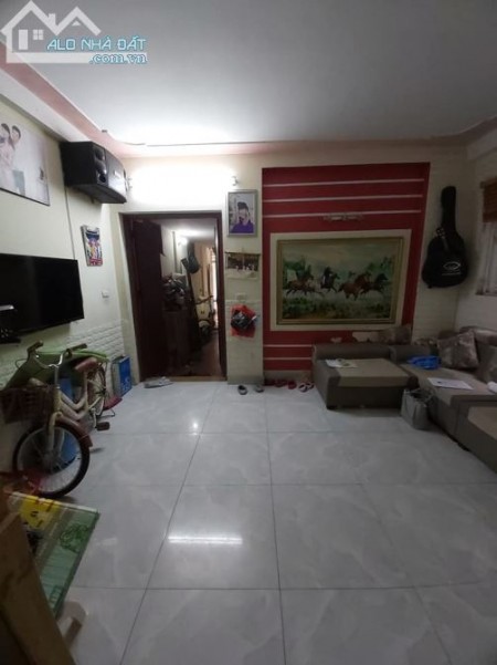 Bán nhà Phan Trọng Tuệ, Thanh Trì diện tích 40m2, mặt tiền rộng, ô tô qua nhà giá 1.9 tỷ