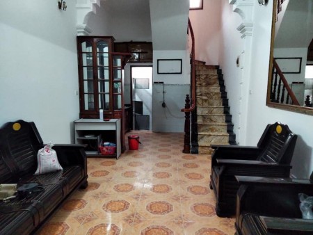 Bán nhà mặt ngõ Hoàng Sâm, Quận Cầu Giấy phân lô ô tô vào nhà dt 40m2, 5 tầng giá 7 tỷ