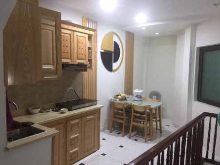 Cực hiếm! Bán nhà mới đẹp Hồ Tùng Mậu 35m2 x 5 tầng, Gara ô tô 7 chỗ, giá chỉ 4.8 tỷ
