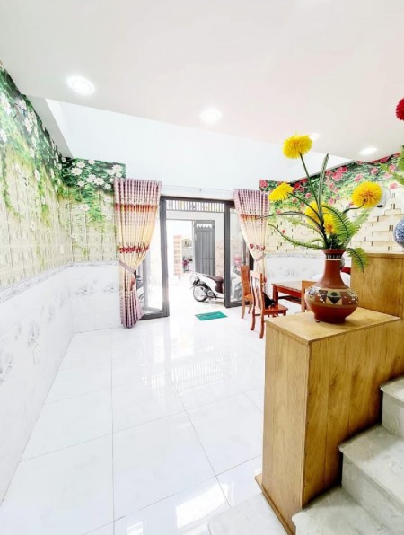 Cần bán gấp nhà 5 tầng ngang 5m BTCT- Công năng đầy đủ- giảm chào 5.9 tỷ