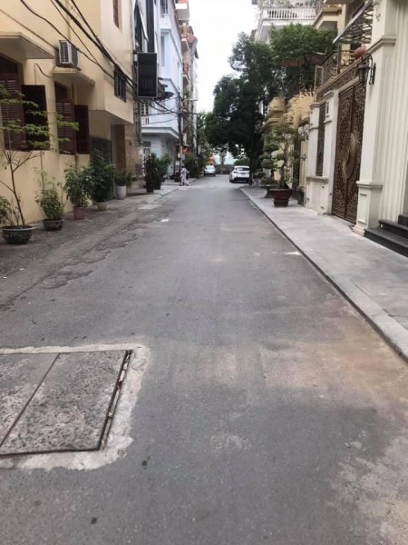 Bán nhà quận Thanh Xuân Ô tô Kinh Doanh 50m giá 5.7 tỷ Lh 0386380199