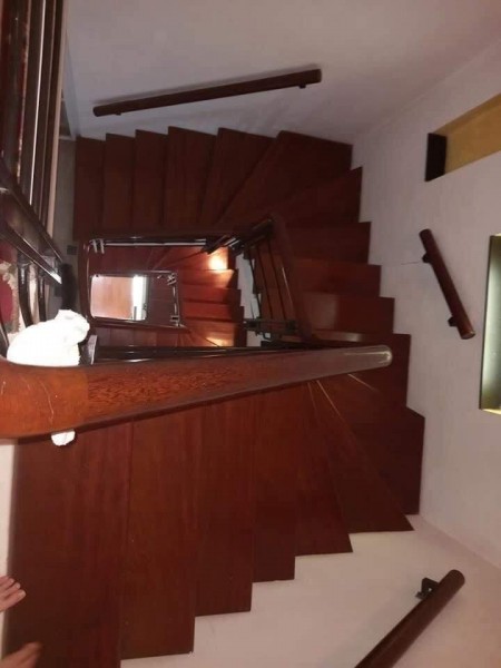 Bán Gấp Nhà Hai Bà Trưng, 40m2,5Tầng, Gía 3.7 tỷ - Gõ Thông, Gần Phố, Kinh Doanh Siêu Lợi Nhuận