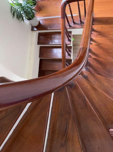 Bán nhà mặt phố Nguyễn Chỉ Thanh Quận Ba Đình, dt 72m2, 5 tầng mặt tiền 7.2m, giá 29 tỷ