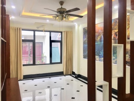 Bán nhà Lê Trọng Tấn diện tích 50m2 hai mặt thoáng phân lô 5 tầng mới cứng giá 4.3 tỷ