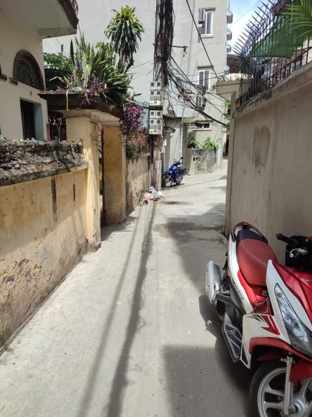 Hà Cầu Hà Đông, bán đất tặng nhà, Diện tích 41m mặt tiền 4,1 m 2.48 tỷ( có thương lượng)