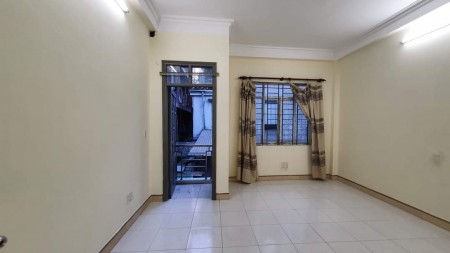 Bán nhà thôn Vĩnh Ninh xã Vĩnh Quỳnh, diện tích sử dụng 44m2, 3 tầng, giá bán 1.9 tỷ