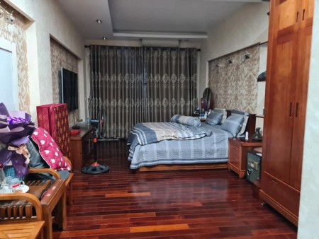 Bán nhà Mặt Ngõ rộng Đống Đa, gần Láng Hạ, Yên Lãng 68m, 5 tầng, kinh doanh đẹp: 7.8 tỷ