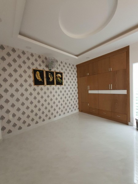 Nhà Phan Huy Ích, Gò Vấp, Xe Hơi Đỗ Cửa, 4 Tầng, 60m2, Nhỉnh 6 Tỷ.