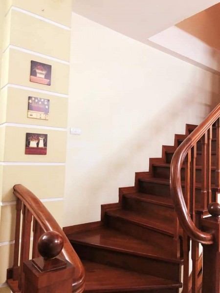 Bán nhà nguyên căn mới đẹp không tì vết Nguyễn Văn Cừ, diện tích 44m2, giá bán 5.29 tỷ