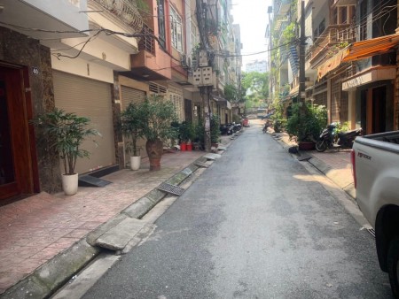 Bán nhà Hồng Hà Ba Đình, dt 45m2, 5 tầng giá 8x tỷ ô tô tránh nhà đẹp ở ngay