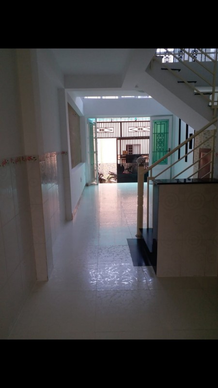 (Gò Vấp)Bán nhà đẹp, giảm giá mạnh, hẻm lớn Phan Huy Ích, dtsd 40m2, 3 tầng, giá 3.8 tỷ