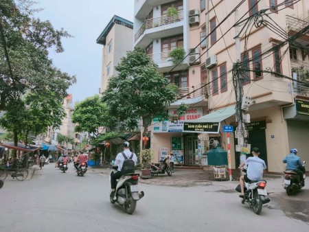Nhỉnh 4 tỷ Nhà đẹp 60m mặt ngõ thông kinh doanh đỉnh Phố Minh Khai