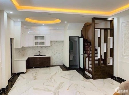 Cần bán nhà Mai Động Hoàng Mai, nhà đẹp ở luôn ô tô diện tích 35m2, đúc 5 tầng, giá 4 tỷ