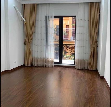 Ngõ thông, gần phố Hào Nam, diện tích sử dụng 38m2, đúc 4 tầng, giá bán nhỉnh 3 tỷ