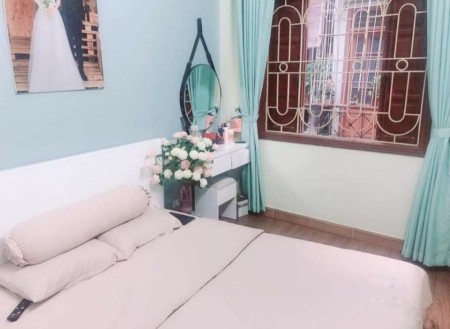 Siêu rẻ Lạc Long Quân, ngõ ô tô 10m, 40m2x 5 tầng, MT5.5m, chỉ 3.75 tỷ