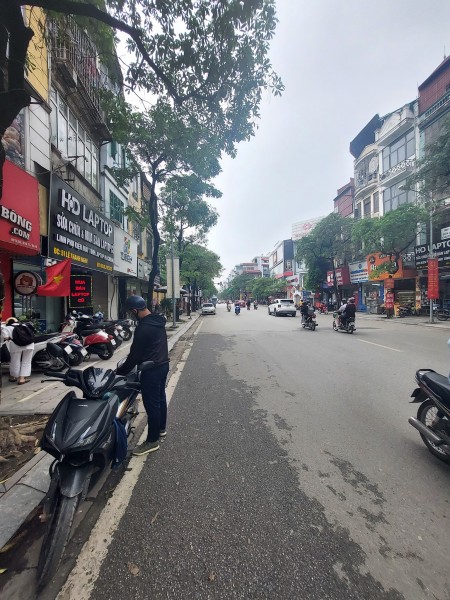 Cần bán gấp nhà Cổ Linh, Thạch Bàn, dt 62m, 5 tầng, giá 4.5 tỷ. Đường Ô tô tranh và kinh doanh!