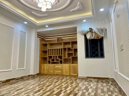Bán Gấp nhà 4 Tầng, Ngang 6.3m HXH 3/2 Q10, Bán thấp hơn Bank định giá