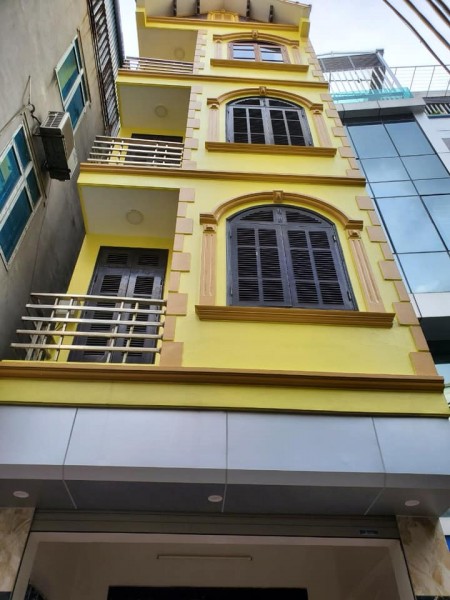 Bán nhà nguyên căn 4 tầng ô tô đỗ cửa Phúc Lợi Quận Long Biên, dt 32m2, giá chỉ 2.4 tỷ