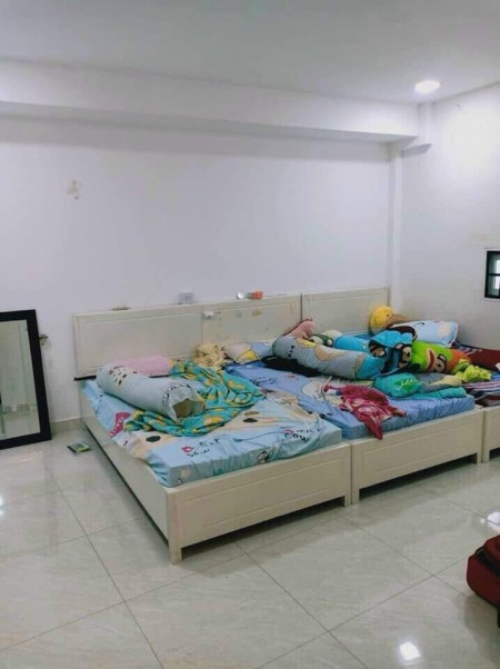 Căn nhà đón lộc, Hẻm kinh doanh, đường Âu Cơ, Tân Bình, diện tích sử dụng 44m2, giá hời