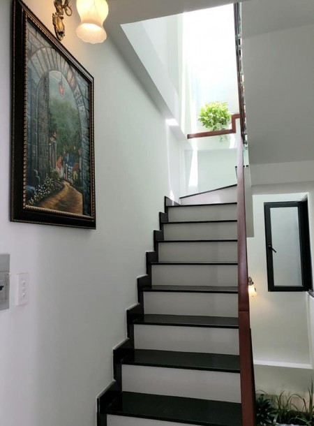 Căn nhà ở Cư Xá Tự Do, Hẻm rộng, diện tích sử dụng 48m2, Giá chỉ 5.5 tỷ Giá giảm sâu