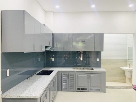 Bán nhà hẻm xe hơi Thành Thái Quận 10 diện tích sử dụng 45m2 có 3 lầu 4PN