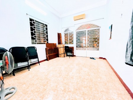 Bất Động Sản Vip Quận Gò Vấp, Nhà 3 Tầng, mặt tiền đường 20m, giá rẻ bất ngờ