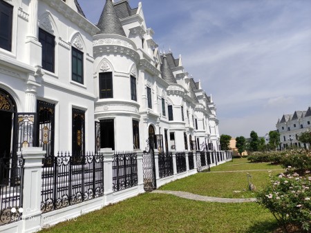 Biệt thự Tây Hồ, trong KĐT Quốc Tế Ciputra giá tốt 31 tỷ, diện tích 140m2, lh 0907023278