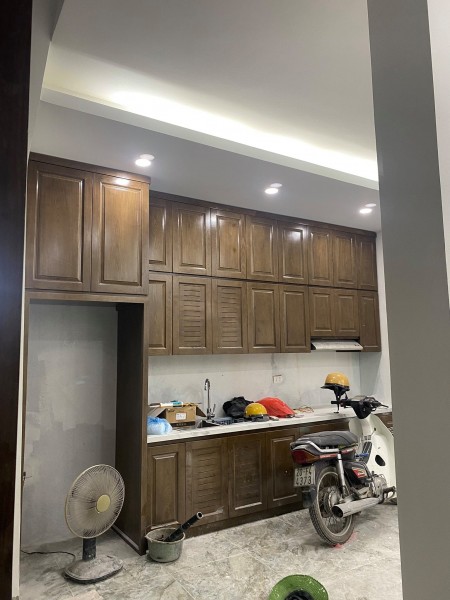 Bán nhà yên Hoà nhà đẹp mới hoàn thiện, ô tô gần 3 bước ra mặt phố dtsd 40m2, giá 3.6 tỷ