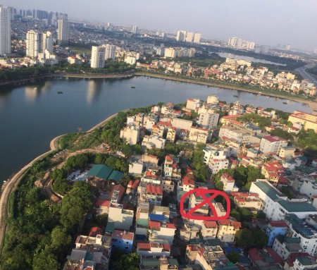 Chính chủ cần bán nhà dt 32m2, 5 tầng Sát hồ Linh Đàm, đường thông 3,5m ô tô đỗ cửa