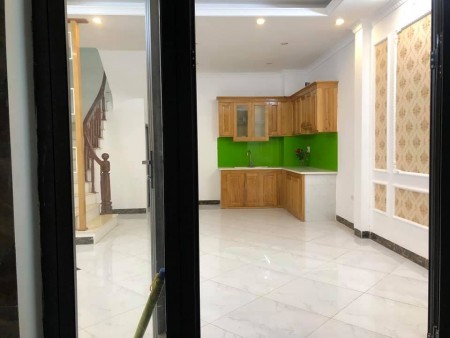 Bán nhà Trần Khát Chân, gần phố mới koong diện tích 45m2, giá nhỉnh 3 tỷ, sổ đỏ chính chủ