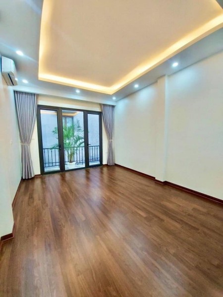 Bán nhà siêu phẩm 5 tầng đúc Giải Phóng, hạ chào 100 triệu dtsd 50m2, giá nhỉnh 4 tỷ