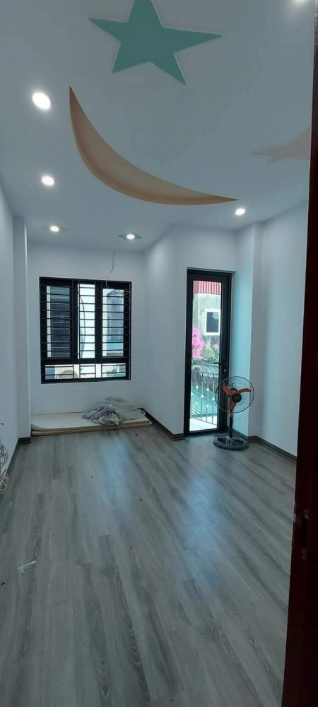 Chủ nhà đang rất cần bán nhà nguyên căn Vạn Phúc Hà Đông, 4 tầng mt 5m chỉ 4,1 tỷ