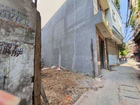 Chính chủ(gửi) bán ĐẤT ngõ 81 phố Trạm, Long Biên, 66m, 2.8 tỷ. Ô to chạy vòng quanh.