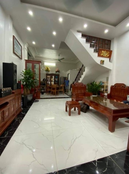 Bán nhà Lê Đức Thọ, Mỹ Đình, dtsd 40m2, 5 tầng, ngõ thông, ô tô kinh doanh, nhỉnh 4 tỷ