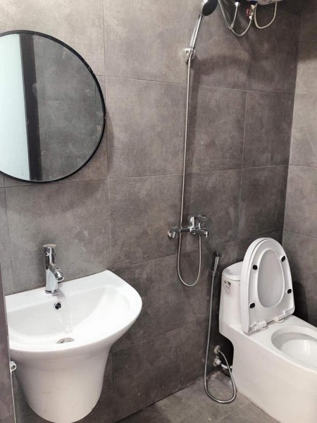 Bán chung cư mini có thang máy, dt 105m2, dòng tiền 1.6 tỷ/năm, giá 15 tỷ, lh 0978996965