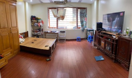 Mặt tiền khủng, giá bèo, Quan Nhân, dt 50m2, 3 tầng, mt 7.5m, giá chỉ hơn 2 tỷ, lh 0817672955