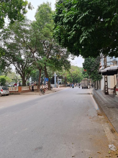 Bán đất mặt tiền đường Quỳnh Đô, kinh doanh đỉnh 2 mặt thoáng, dt 60m2, giá hơn 3 tỷ