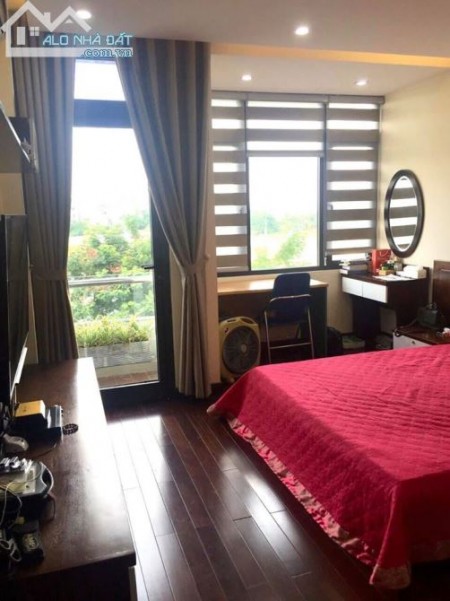 Siêu Hiếm Bán Nhà Bùi Xương Trạch, Thanh Xuân DT 40m2, 5T, Giá Nhỉnh 4 Tỷ.