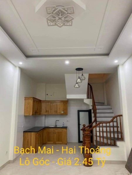 Lô góc hai mặt thoáng nhà nguyên căn đẹp ở ngay Bạch Mai, dt 25m2, 5 tầng, giá bán 2.45 tỷ