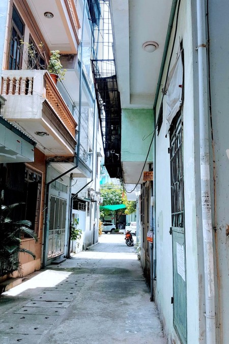 Bán nhà Hồ Đắc Di, sát ô tô tránh 5 tầng chắc chắn ở ngay, giá hơn 4 tỷ, dtsd 40m2
