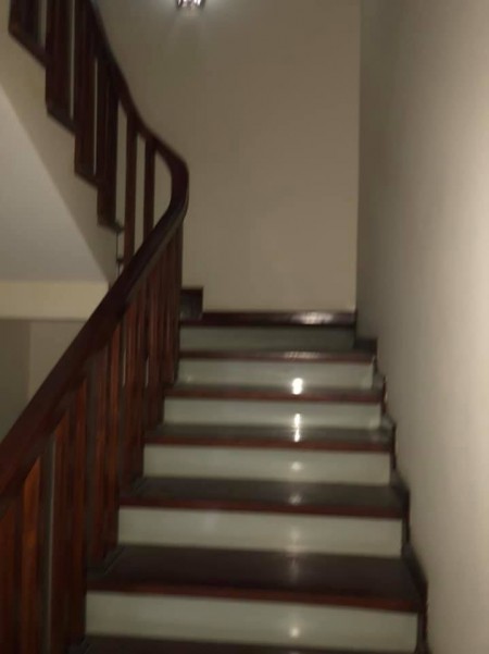 Bán nguyên căn nhà phố Cầu Diện, ô tô đỗ cửa, kinh doanh, dt 65m2, 5 tầng, mt 7.9m, giá 6,1 tỷ