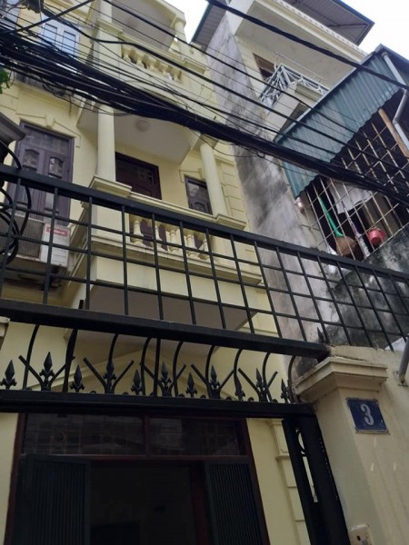 Bán nhà nguyên căn giảm 300 triệu Quận Cầu Giấy diện tích 50m2, 3 tầng, giá 4.5 tỷ lh 0973086353