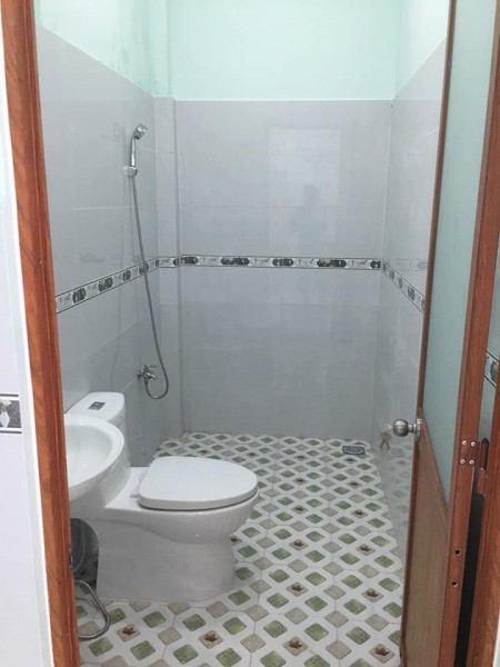 Chuyện thật như đùa hẻm xe hơi Phan Huy Ích dt 130m2, mt 6m giá bán chỉ 3.65 tỷ