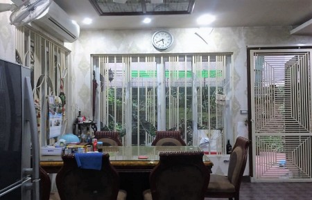 Bán nhà Đống Đa, phố Nguyên Hồng. Vỉa hè, Ô tô, kinh doanh. 82m2 5T 15tỷ