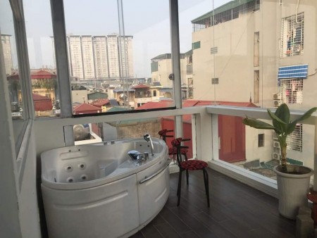 Bán nhà Đội Cấn 7 tầng thang máy tặng full nội thất diện tích 40m2, 7 tầng giá bán 6,9 tỷ