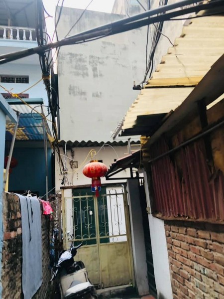 Bán nhà hiếm cấp 4 gần phố, diện tích 43m2, giá 2x tỷ, Mạc Thị Bưởi, Quận Hai Bà Trưng