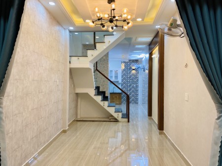 Bán nhà Phạm Văn Chiêu, khu dân trí cao, hẻm lớn có camera 24/24, dt 42m2, giá 4.4 tỷ