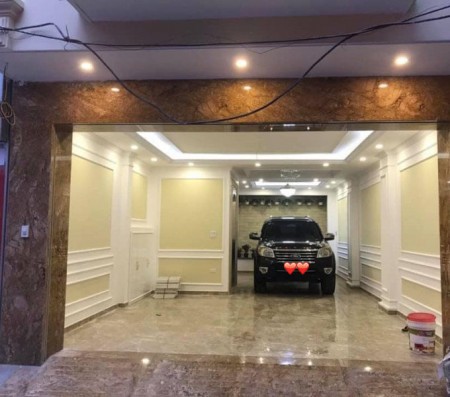 Bán nhà nguyên căn Phú Diễn phân lô 6 tầng thang máy ô tô, giá bán hơn 5 tỷ