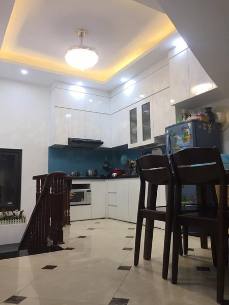 Chính chủ cần bán nhà đẹp phố Nguyễn Công Trứ, gara ô tô diện tích 48m2, giá 4.35 tỷ