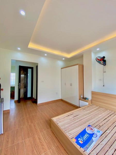 Bán nhà Phạm Văn Đồng, 46m2, giá 3.3 tỷ, mới, sang, xịn, mịn, view đẹp, gần hồ lộng gió